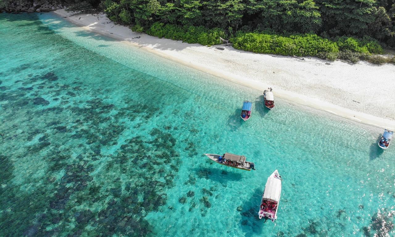 Aman Tioman Beach Resort Kampung Genting Ngoại thất bức ảnh